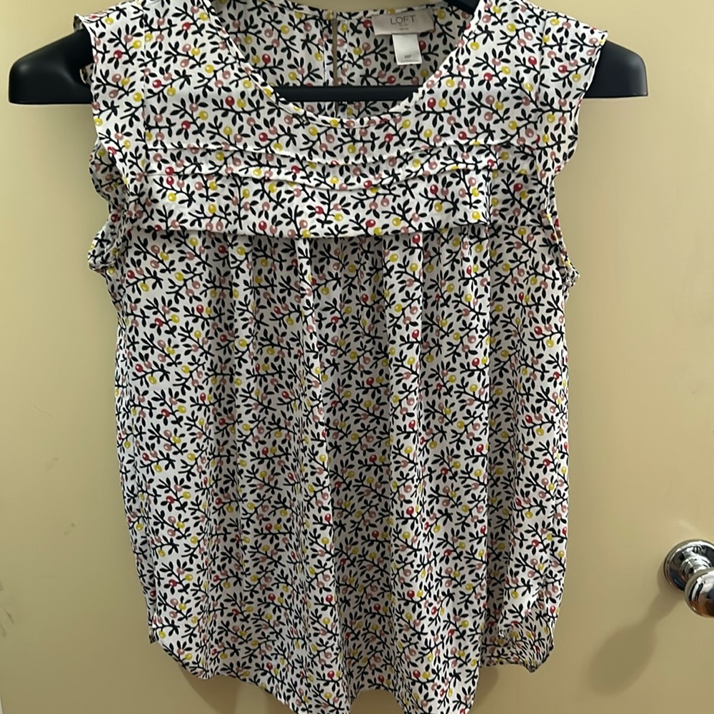 Loft summer blouse